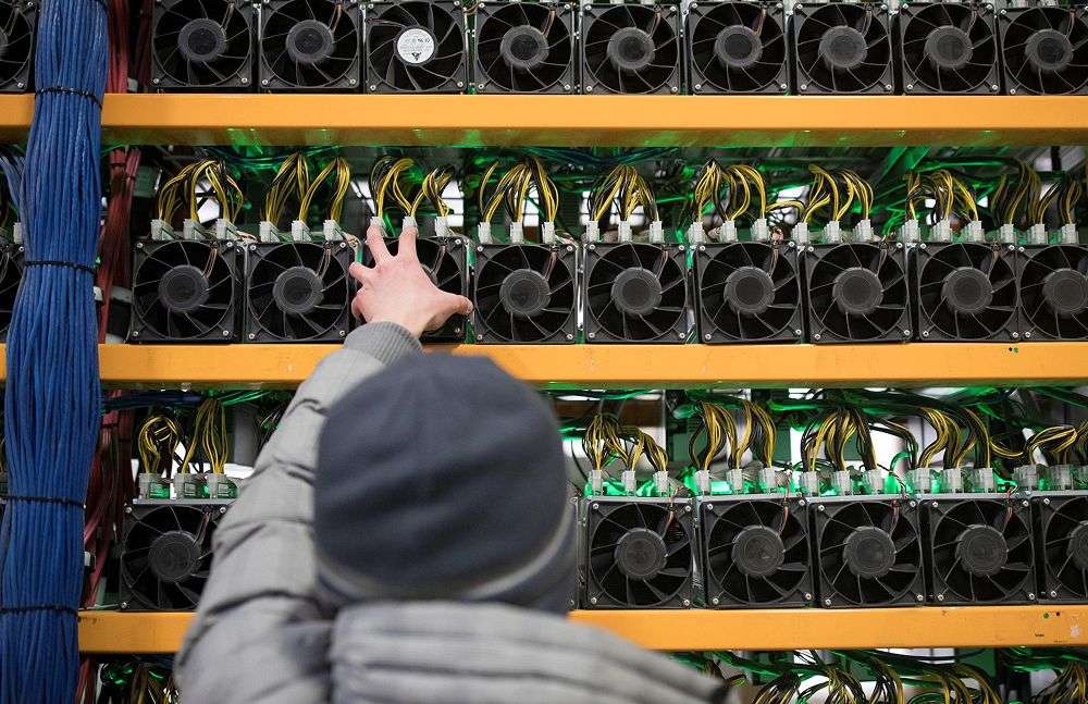 特朗普怂了？芯片免税提振科技，加密行业受惠 image 2