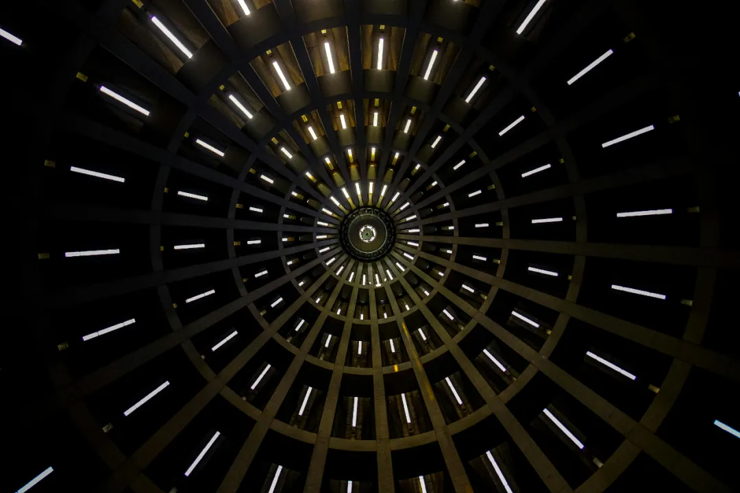 DARK：开启AI智能代理的原始宇宙 image 0